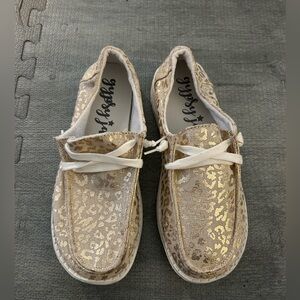 Gypsy Jazz Gold Leopard Flats. Size 8.